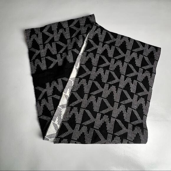 Michael Kors Womens Reversible Logo Scarf - Picture 1 of 9